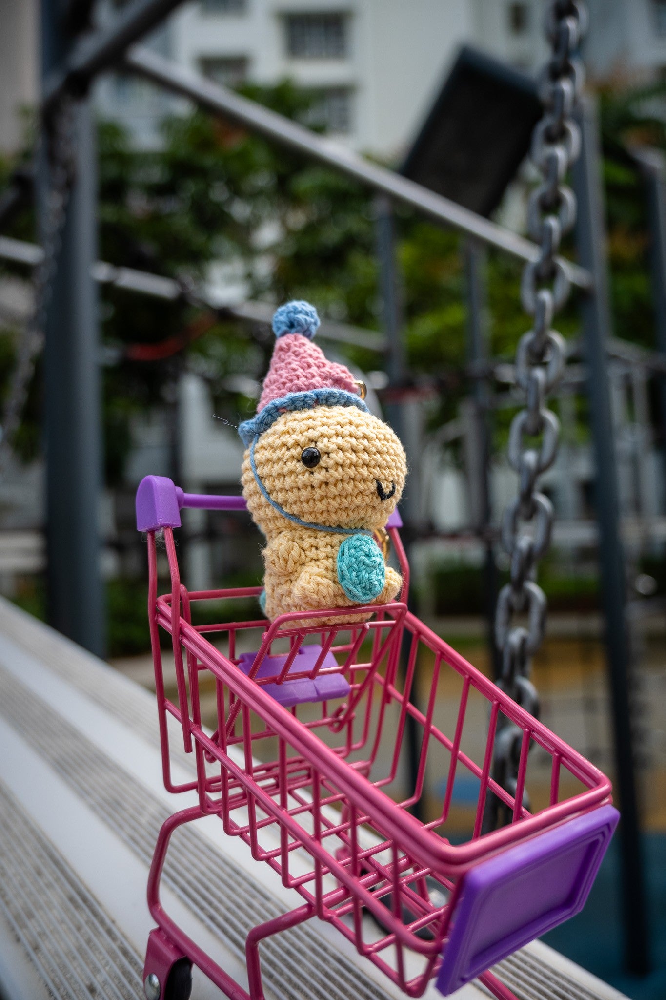 Crochet Party T-Rex Key Ring (Pastel Yellow)
